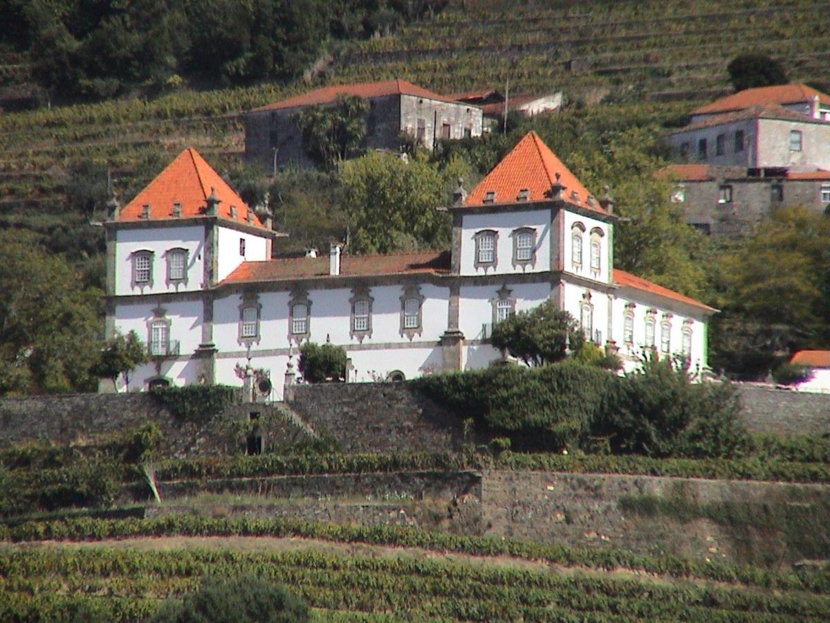 Casa Das Torres De Oliveira Mesao Frio Luaran gambar